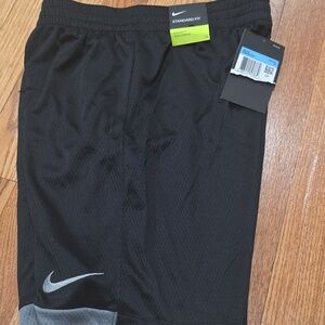 Nike shorts boys Size M
